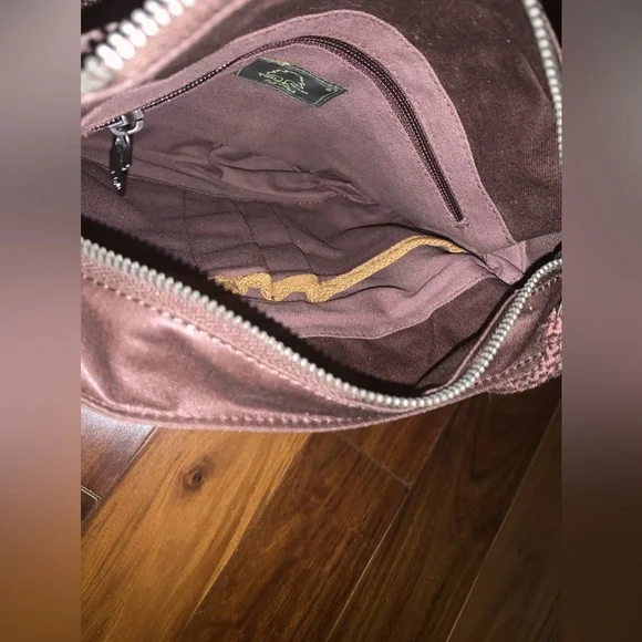 TSD BRAND Urban Crossbody Purse - Picture 4 of 7